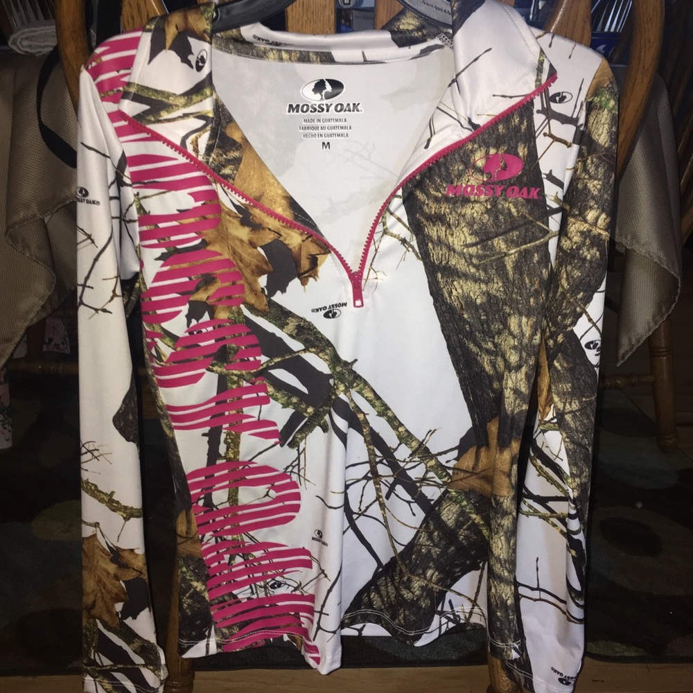 Medium NWOT MOSSY OAK 3/4 zip long sleeve